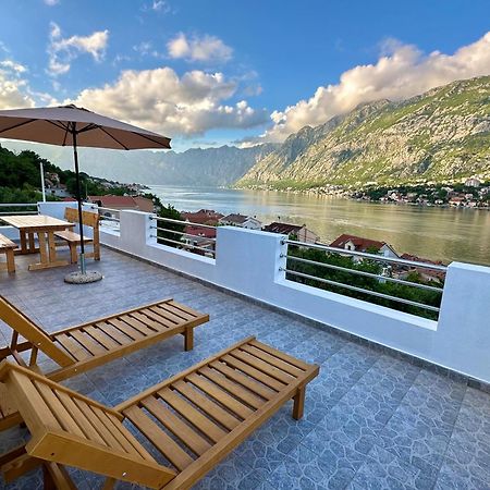 House With Big Terrace And Beautiful Sea View Villa โกตอร์ ภายนอก รูปภาพ