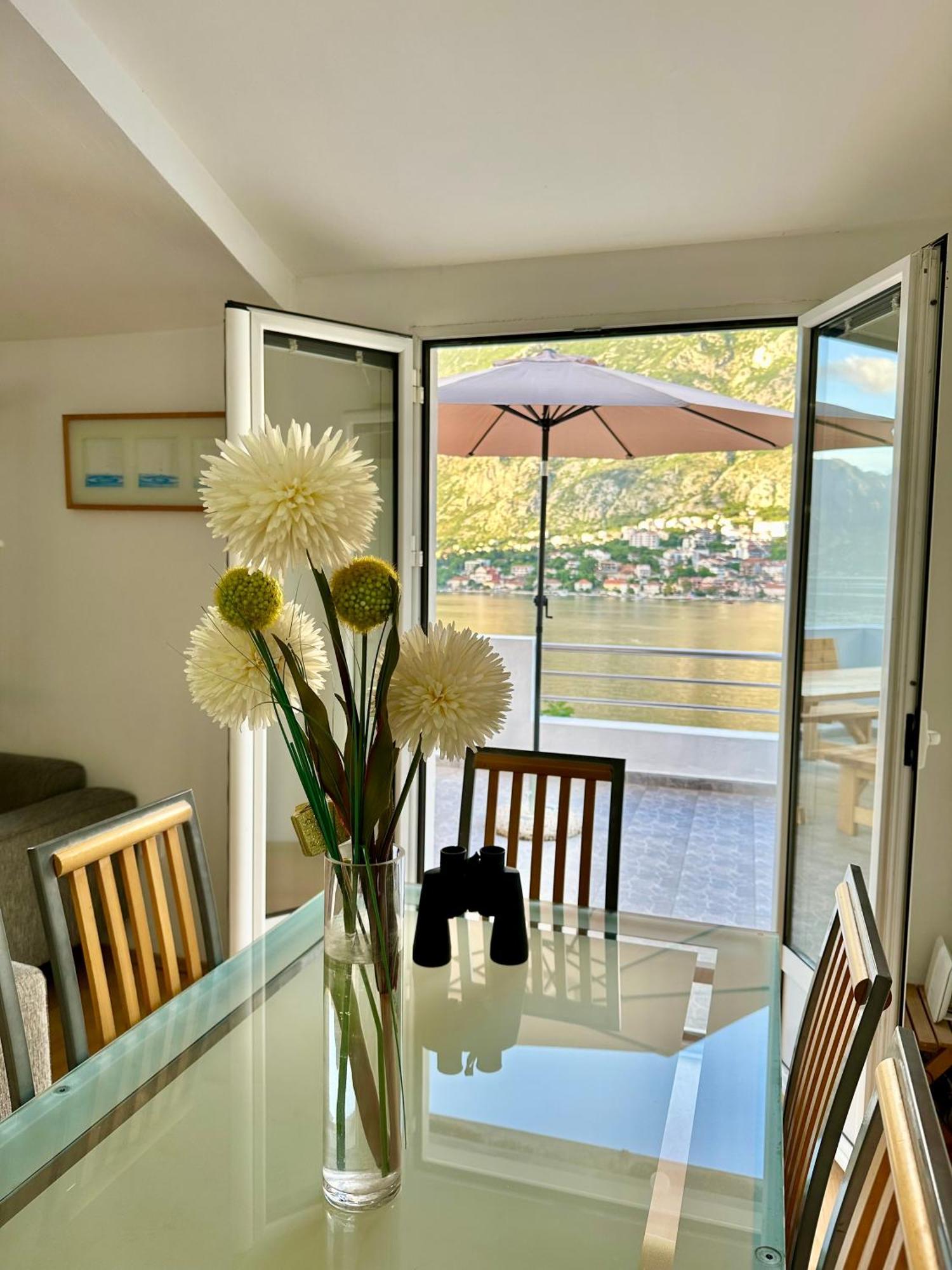 House With Big Terrace And Beautiful Sea View Villa โกตอร์ ภายนอก รูปภาพ
